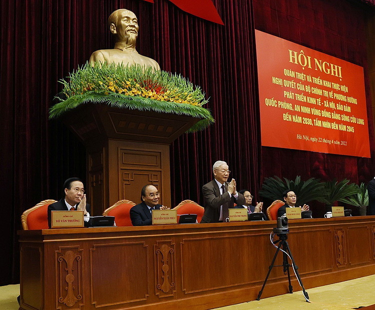 Tổng bí thư Nguyễn Phú Trọng cùng các lãnh đạo Đảng và Nhà nước chủ trì hội nghị - Ảnh: TTXVN