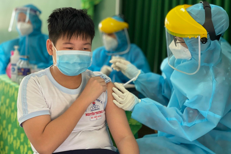 Việt Nam đã tiêm gần 215 triệu liều vaccine phòng Covid-19