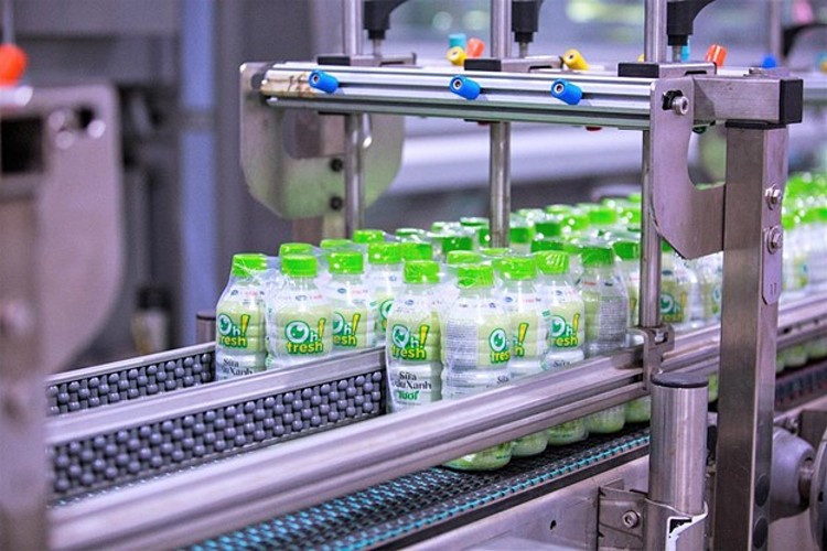 Sữa đậu xanh Oh Fresh - sản phẩm của liên doanh giữa Vinamilk và Kido.