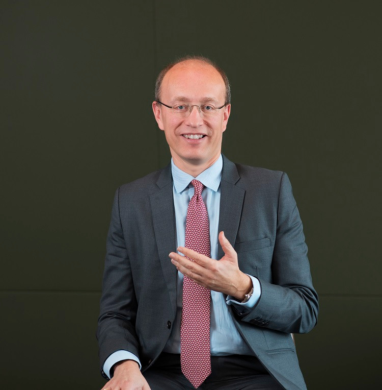 CEO-Techcombank-Jens-Lottner-1-4180-2724