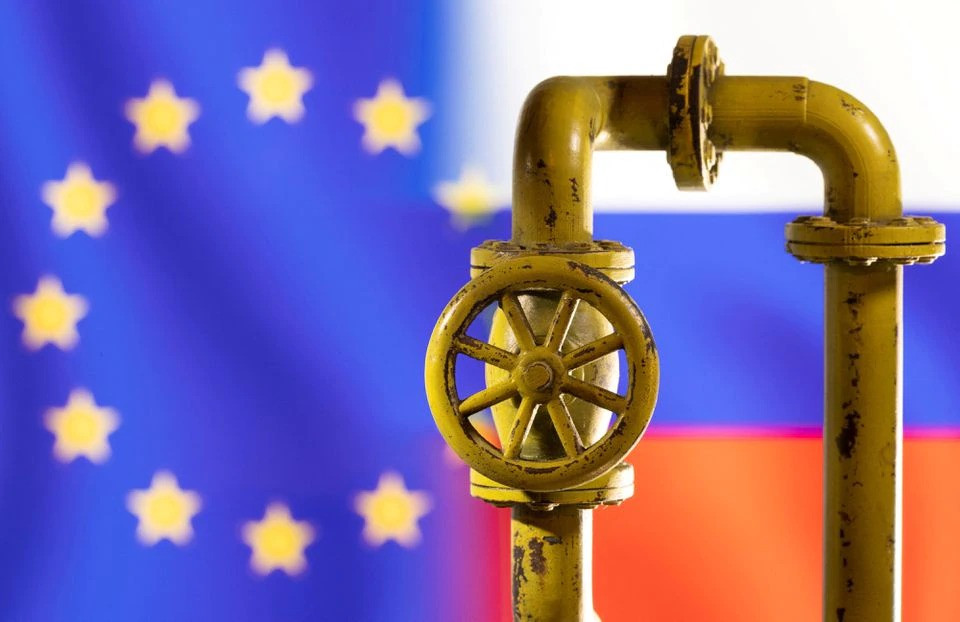 Những hệ lụy từ lệnh cấm nhập khẩu dầu Nga của châu Âu