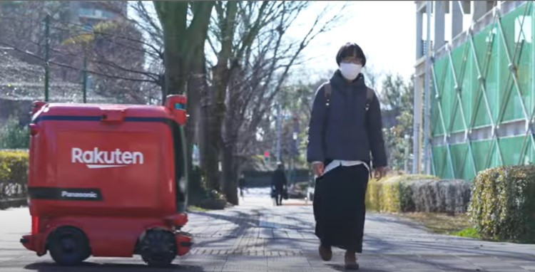 Nhật Bản thử nghiệm dùng robot tự hành để giao hàng cho khách