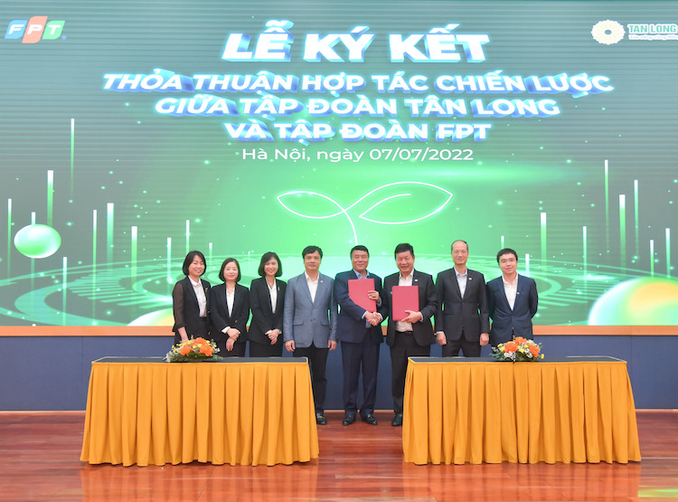 Tập đoàn Tân Long và FPT ký kết hợp tác phát triển nông nghiệp xanh