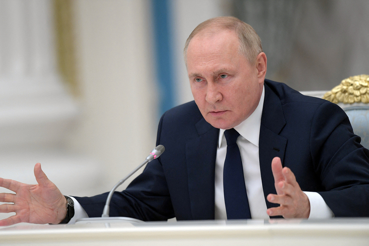 Putin: Nước nào muốn đánh bại Nga thì cứ thử