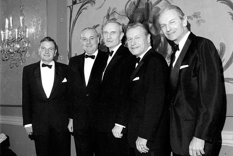 Những người anh em nhà Rockefeller vào năm 1967. Từ trái sang phải là David, Winthrop, John D. III, Nelson và Laurance.