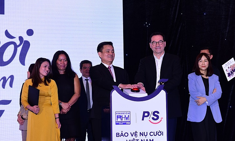 P/S cùng Hội Răng Hàm Mặt Việt Nam tiếp nối hành trình bảo vệ nụ cười Việt Nam