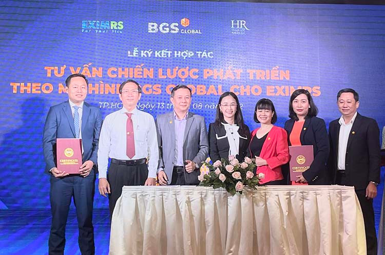 Doanh Nhân Sài Gòn ký kết hợp tác triển khai giải pháp tăng trưởng cho SMEs