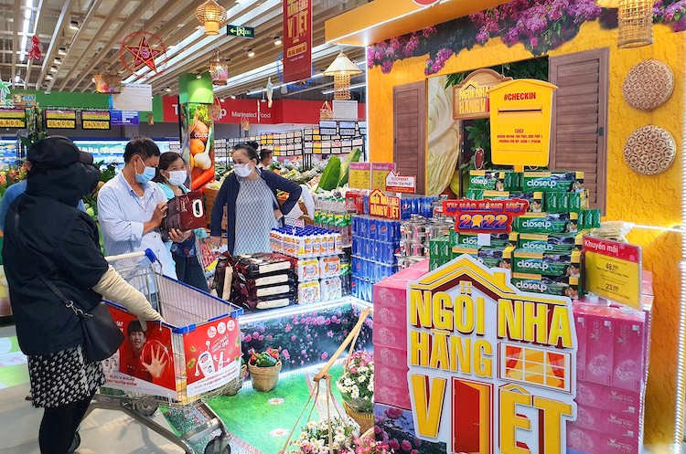 Hàng trăm siêu thị Co.opmart đồng loạt khuyến mãi hàng Việt