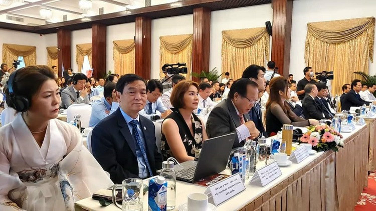 Buổi tọa đàm kinh tế về "Thúc đẩy hợp tác, phát triển kinh tế Việt Nam – Hàn Quốc năm 2022”