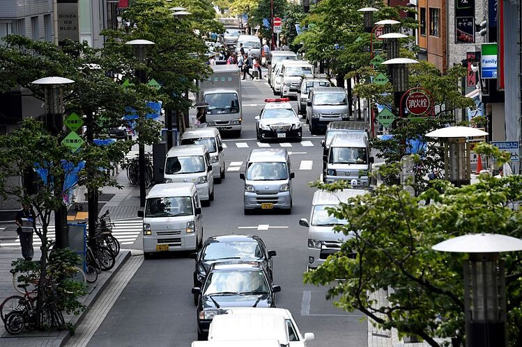 Minicar (hay còn gọi là "kei car") là dòng xe rất phổ biến tại Nhật. Ảnh: Toshifumi Kitamura.