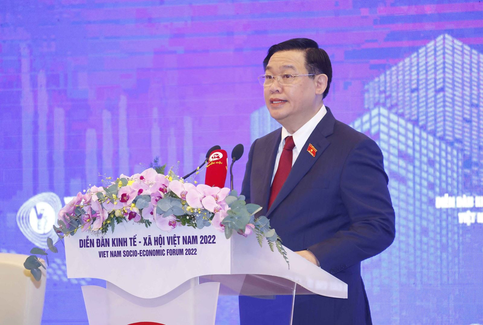 Diễn đàn kinh tế - Xã hội Việt Nam 2022: Củng cố nền kinh tế vĩ mô, thúc đẩy phục hồi và phát triển bền vững