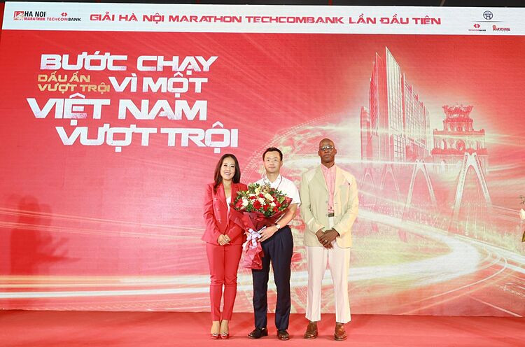 à Thái Minh Diễm Tú - Giám đốc Khối tiếp thị Techcombank