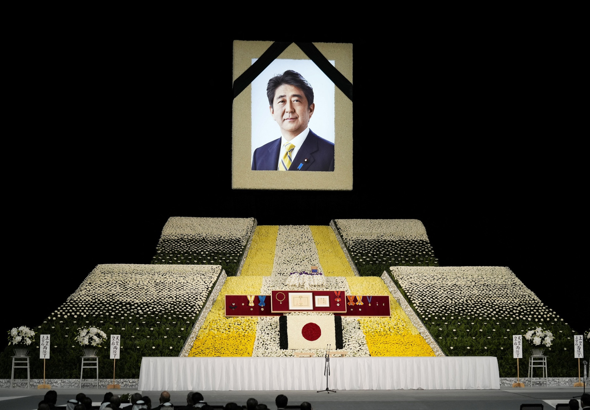 Quốc tang ông Abe chính thức bắt đầu