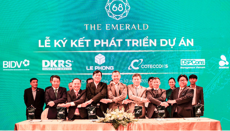 Lê Phong và Coteccons ký kết phát triển dự án The Emerald 68