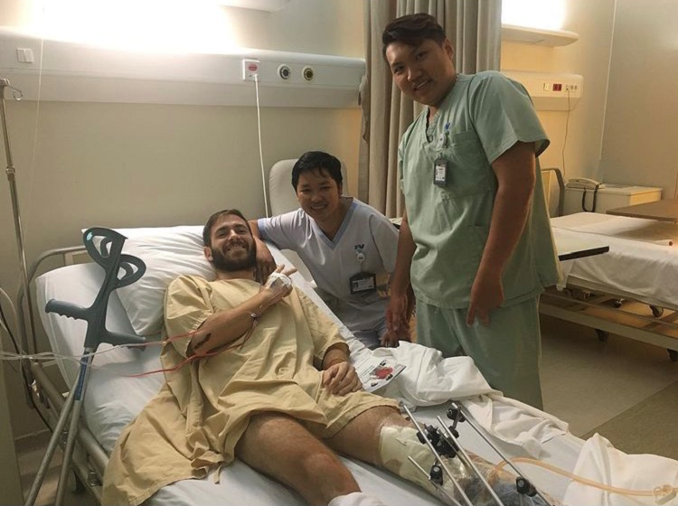 Chàng trai Tây Ban Nha được bác sĩ Việt Nam cứu đôi chân tiếp tục hành trình du lịch