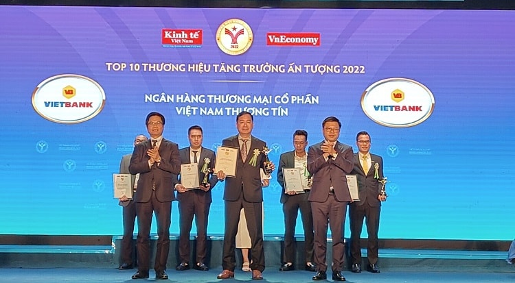 Vietbank vào top 10 thương hiệu tăng trưởng ấn tượng 2022