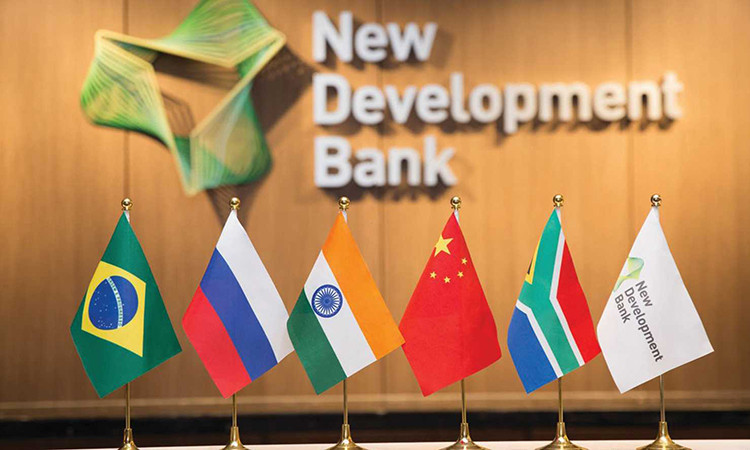 Nhóm BRICS đang muốn "phế truất" đồng USD