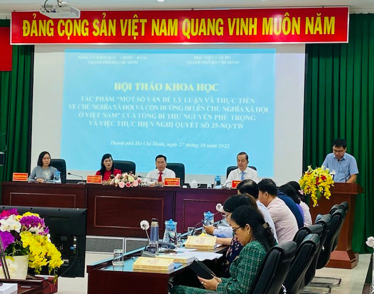 Hội thảo khoa học về lý luận và thực tiễn về chủ nghĩa xã hội và con đường đi lên chủ nghĩa xã hội ở Việt Nam