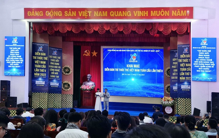 Phát huy vai trò của trí thức trẻ Việt trong xây dựng nền văn hóa đất nước