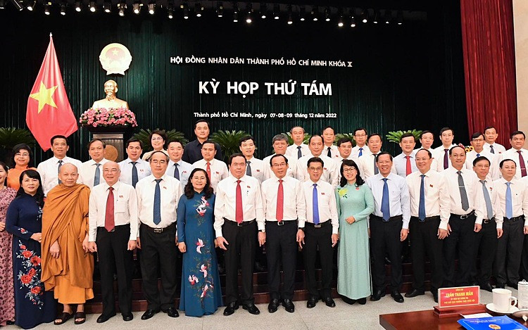 Phó Chủ tịch Thường trực Quốc hội Trần Thanh Mẫn cùng lãnh đạo TPHCM, đại biểu HĐND TPHCM dự phiên khai mạc sáng nay. Ảnh: VIỆT DŨNG