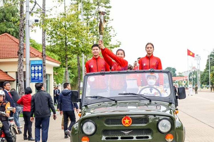 Ngọn đuốc sẽ được châm vào đèn lưu lửa tại Quảng trường SunGroup (Quảng Ninh) và lưu giữ đến ngày khai mạc Đại hội Thể thao toàn quốc lần thứ IX (9/12)