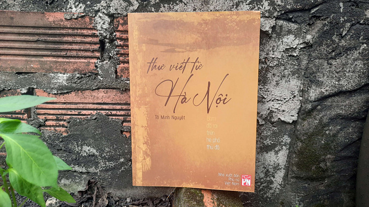 Thư viết từ Hà Nội - Bom đã rơi trên hè phố thủ đô, tác giả Tô Minh Nguyệt