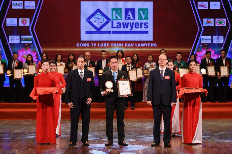 KAV Lawyers vào top 20 dịch vụ uy tín - chất lượng được người Việt tin dùng 2022