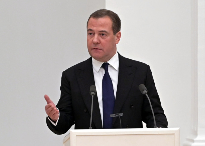 Ông Medvedev cảnh báo nguy cơ 