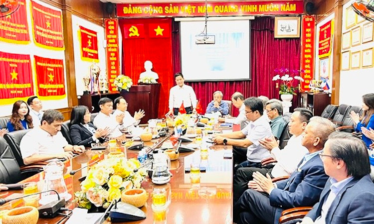 Ông Nguyễn Quốc Kỳ - Chủ tịch HĐQT Vietravel, chia sẻ tại cuộc gặp đoàn đại biểu HUBA