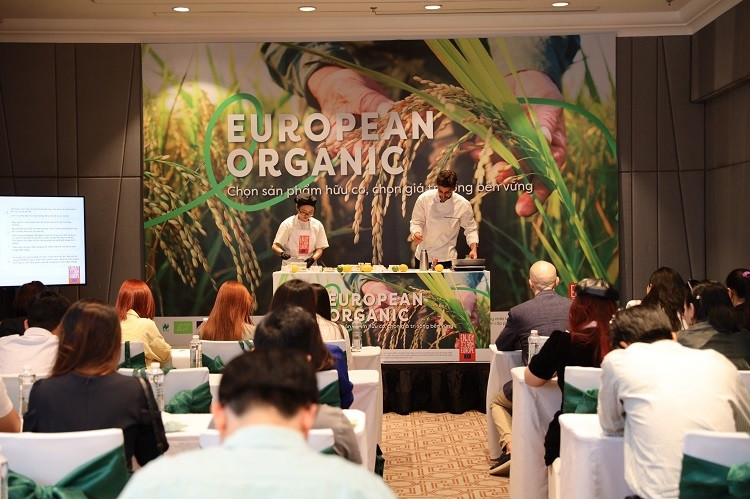 Hội thảo “Thưởng thức hương vị hữu cơ châu Âu tại Việt Nam - Naturland”