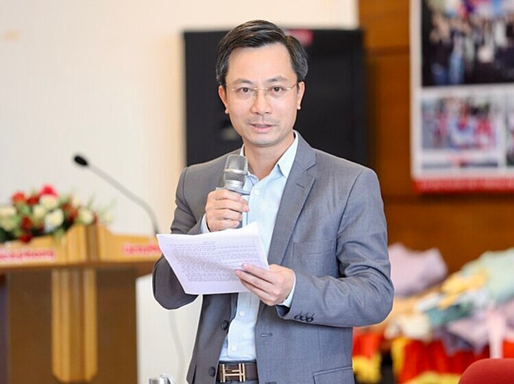 Ông Trần Duy Đông- Vụ trưởng Vụ thị trường trong nước ( Bộ Công Thương) phát biểu tại tọa đàm
