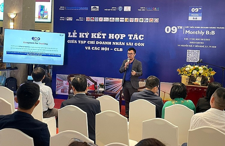 CEO EcoTruck - ông Lê Hoàng Anh đã chia sẻ giải pháp vận tải cho ngành xây dựng nói riêng và tổng thể kinh tế nói chung