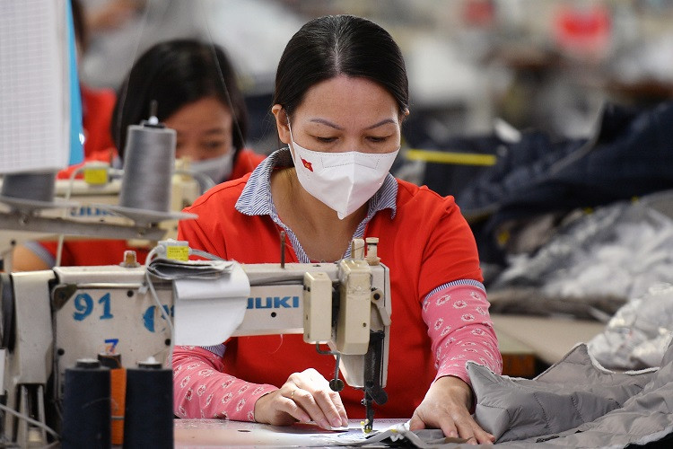 Việt Nam tăng 12 bậc trong bảng xếp hạng môi trường kinh doanh của EIU