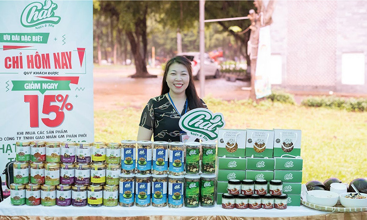 Chat Nuts And Tea: Đem “vua hạt khô” về với người tiêu dùng Việt