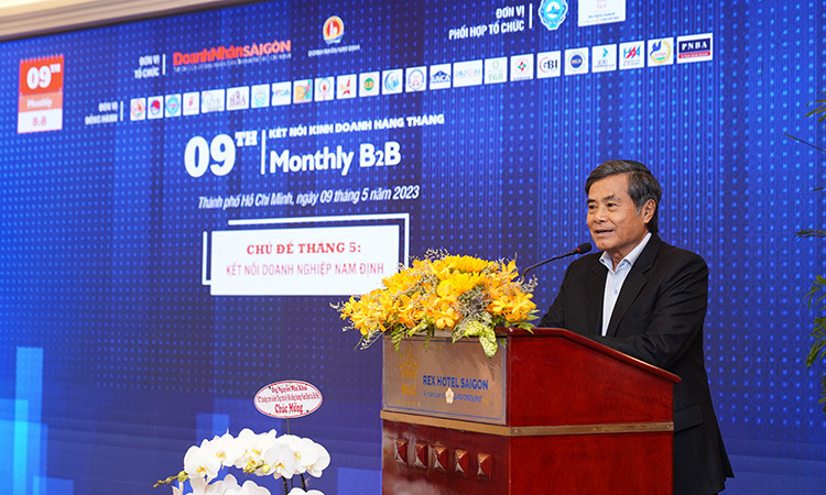 Ông Trần Quốc Mạnh - Chủ tịch CLB Doanh nhân Nam Định tại TP.HCM chia sẻ tại chương trình