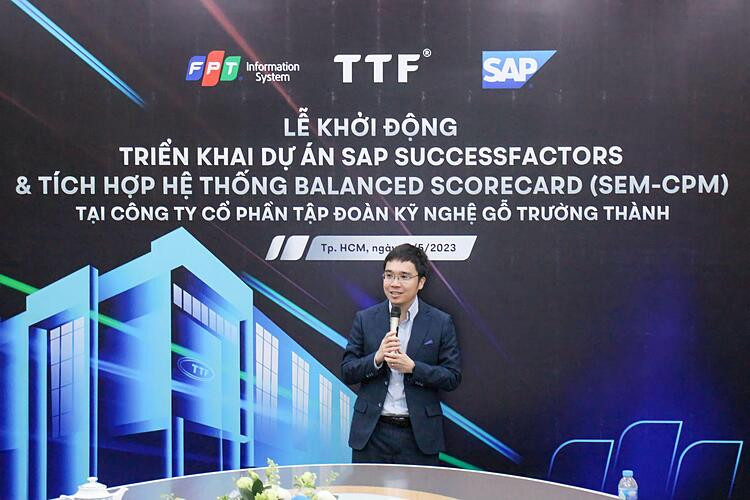 Ông Nguyễn Hoàng Minh - Tổng giám đốc FPT IS - nhấn mạnh FPT IS sẽ đồng hành dài hạn cùng Gỗ Trường Thành thực thi các mục tiêu phát triển doanh nghiệp