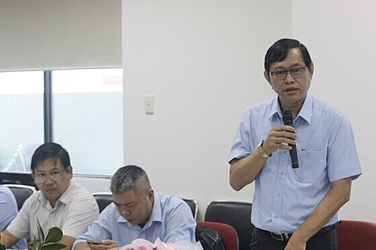 Ông Bùi Thanh Giang, Phó Tổng Giám đốc SAWACO phát biểu tại tọa đàm
