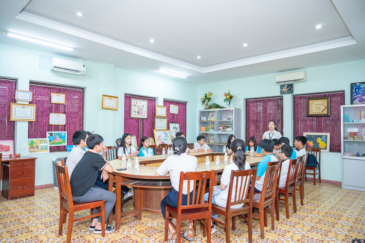 Shinhan Life Việt Nam hợp tác tổ chức chương trình giáo dục iLead cho Làng trẻ em SOS Việt Nam