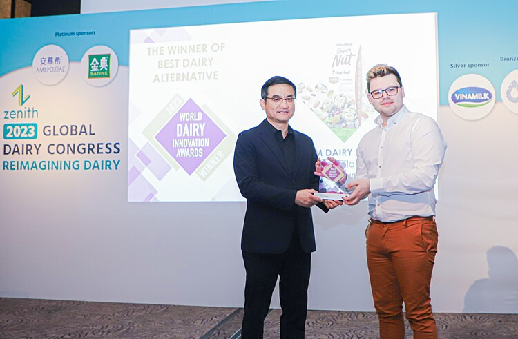 Vinamilk nhận Giải thưởng The World Dairy Innovation Awards 2023 cho sản phẩm Super Nut