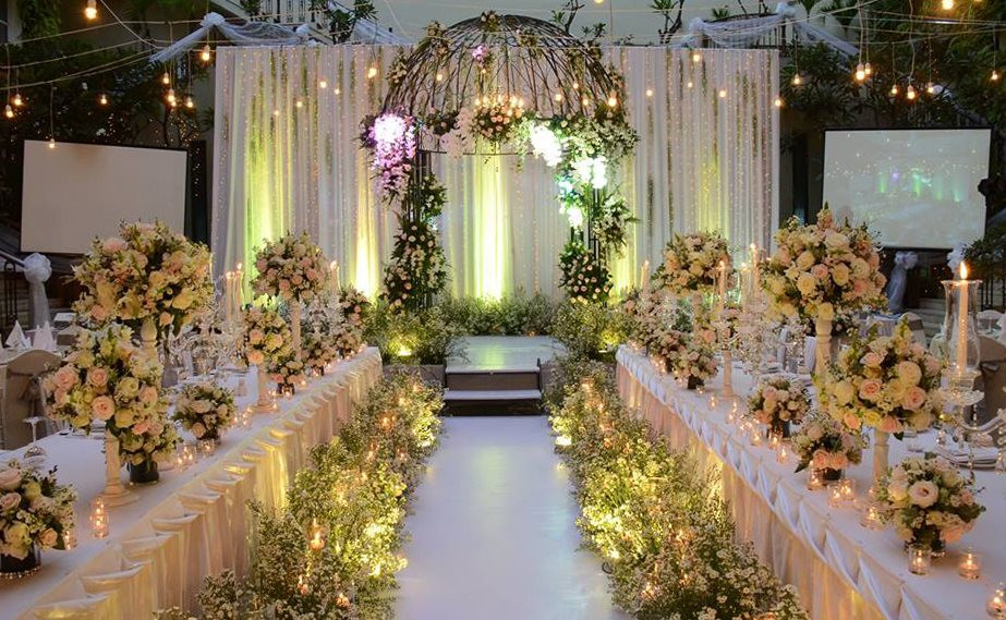 vertical-garden-wedding.jpg