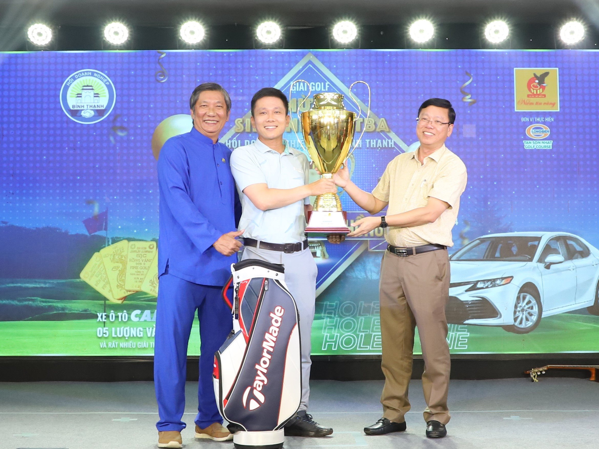 giai-golf-cup-mi-hong.jpg