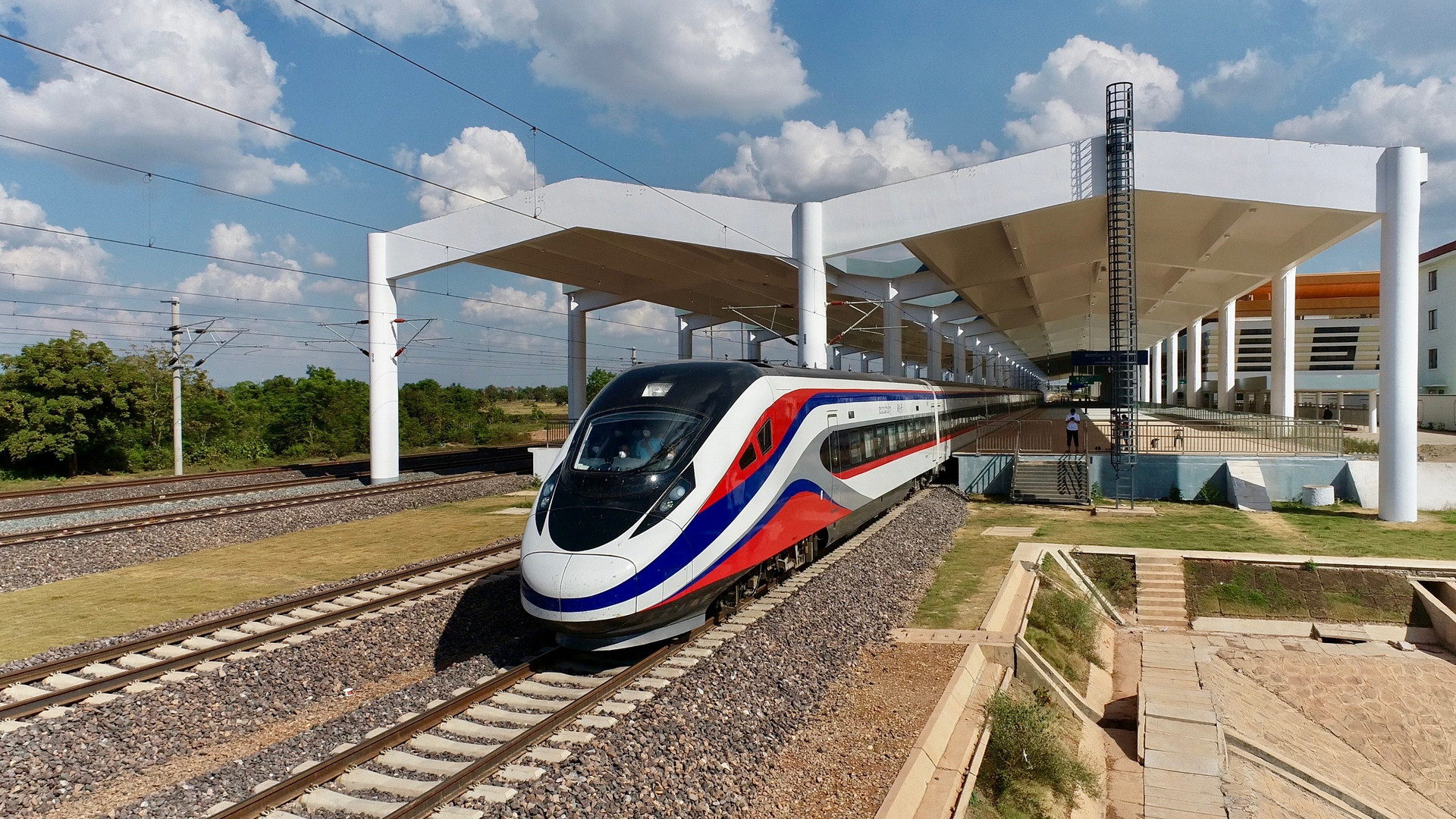 i0.wp.com-southeastasiainfra.com-wp-content-uploads-2022-07-_laos-china-railway-.jpeg