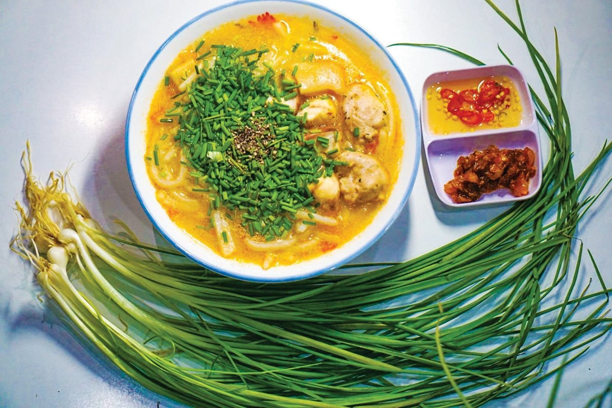 banh-canh-ca-loc-1.jpg