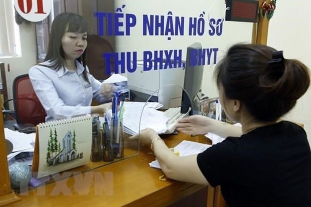 Chế độ nghỉ hưu trước tuổi với viên chức trong đơn vị sự nghiệp công lập | baotintuc.vn