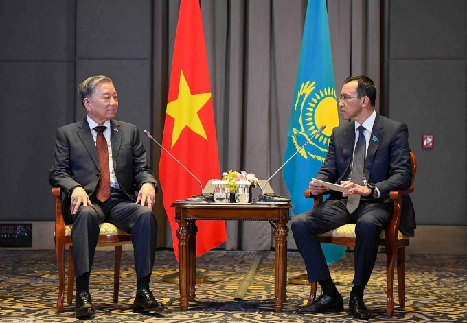 Tổng Bí thư Tô Lâm hội kiến Chủ tịch Thượng viện Kazakhstan Maulen Ashimbayev ngày 5/5. Ảnh: Baoquocte