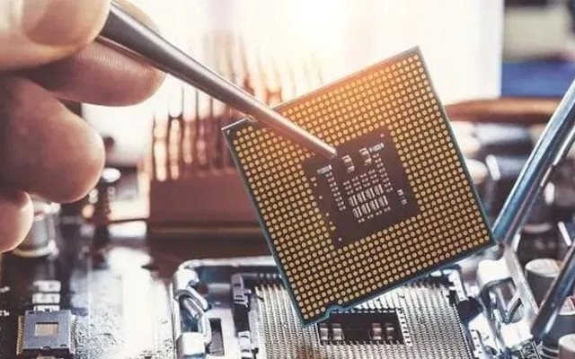 quy-trinh-san-xuat-chip-ban-dan.jpg