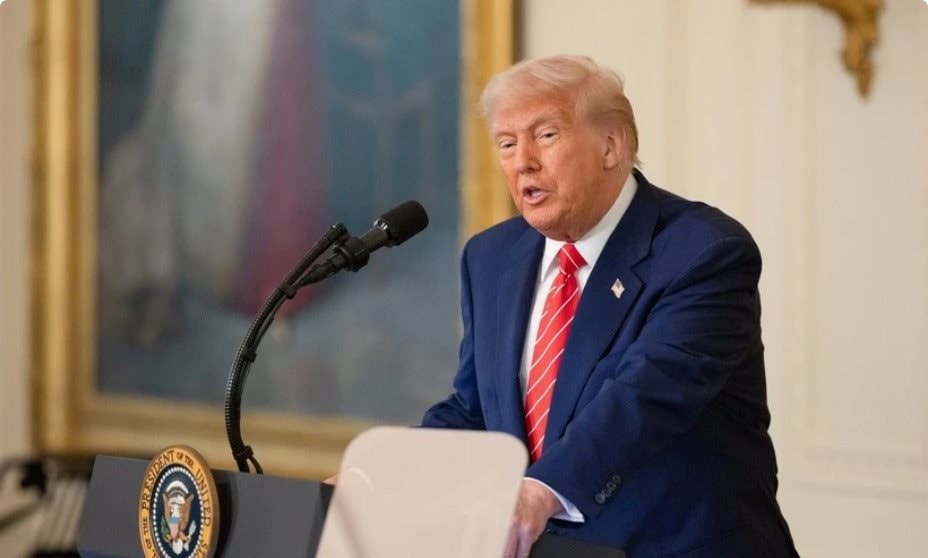 tong-thong-donald-trump-de-nghi.jpg