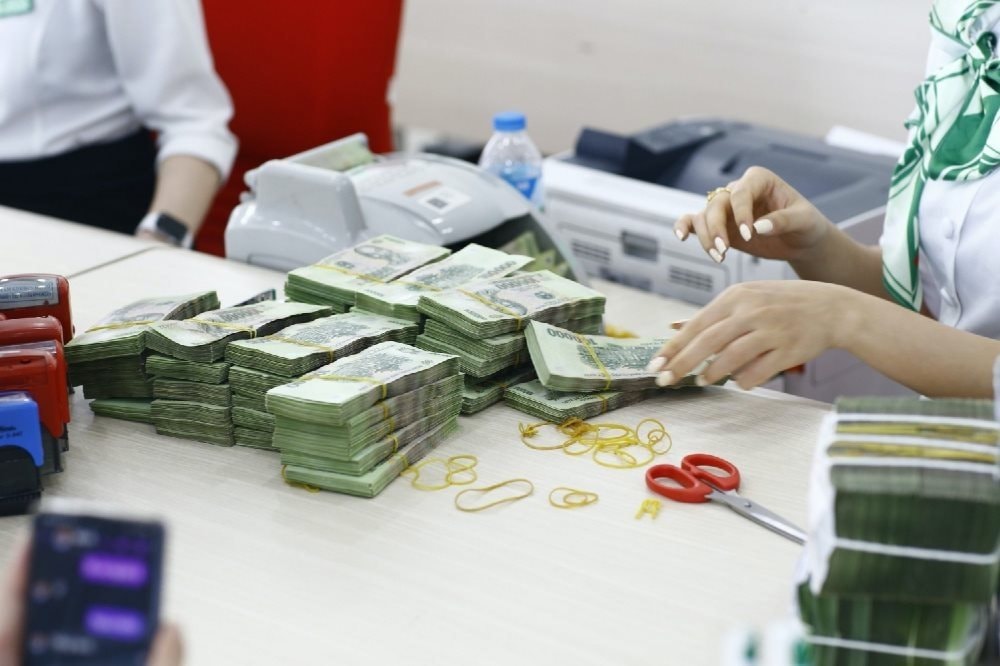 luat-cac-to-chuc-tin-dung-sua-doi-se-tac-dong-nhu-nao-den-hoat-dong-kinh-doanh-cac-ngan-hang_65add080b6640(1).jpg