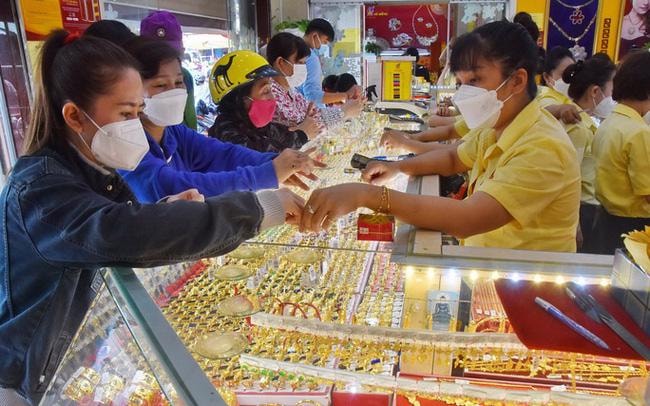 Sẽ kiểm tra đột xuất nhà hàng, cơ sở kinh doanh vàng bạc, bắt buộc xuất hóa đơn điện tử từ máy tính tiền - Nhịp sống kinh tế Việt Nam &
