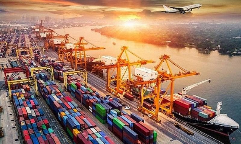Nửa đầu tháng Năm, Việt Nam bất ngờ nhập siêu hơn 2,6 tỷ USD